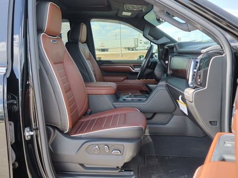 Used 2024 GMC Sierra 2500 Denali Ultimate w/ Max Trailering Package image 43