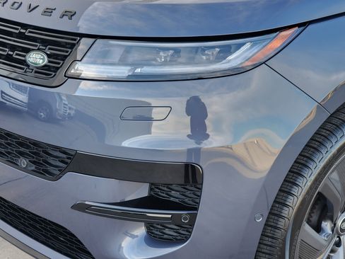 Used 2024 Land Rover Range Rover Sport Dynamic SE image 9