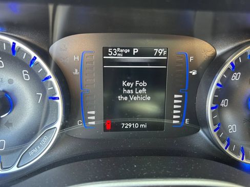 Used 2023 Chrysler Voyager LX FWD image 18