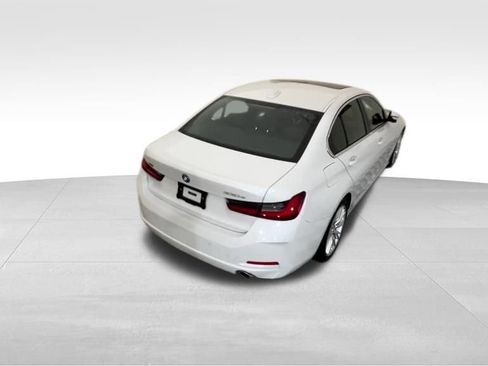 Used 2024 BMW 330e xDrive image 22