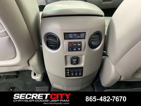 Used 2014 Honda Pilot Touring image 25