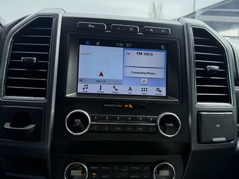 Used 2019 Ford Expedition Platinum image 20