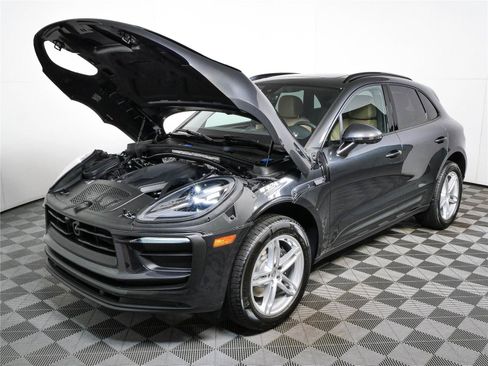 Used 2026 Porsche Macan Turbo AWD/4WD image 33