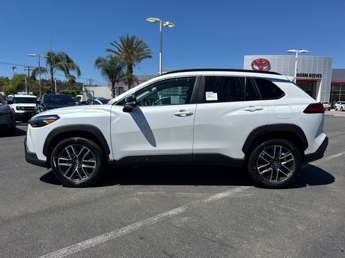 New 2026 Toyota Corolla Cross XLE FWD image 7