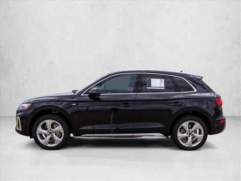 Certified 2025 Audi Q5 2.0T Premium Plus w/ Premium Plus Package AWD/4WD image 8