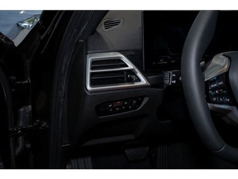 Used 2025 BMW 330i xDrive Sedan w/ Premium Package image 54