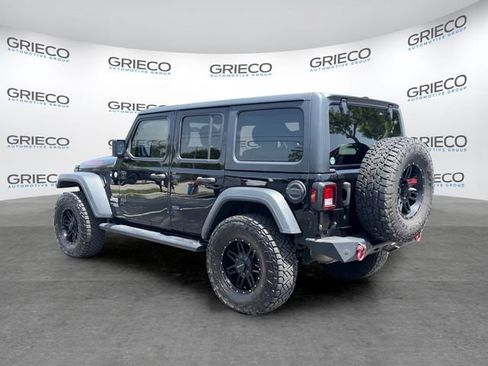 Used 2018 Jeep Wrangler Unlimited Sport S AWD/4WD image 5