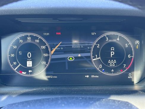 Used 2020 Land Rover Discovery Sport SE image 17