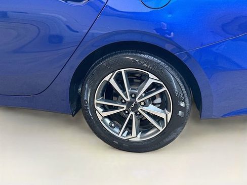 Used 2023 Kia Forte LXS image 5