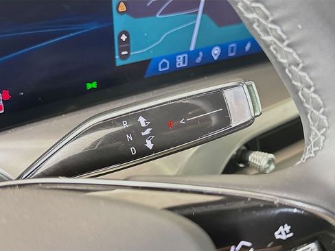 Used 2026 Cadillac Vistiq Sport w/ LPO, Floor Liner Package AWD/4WD image 19