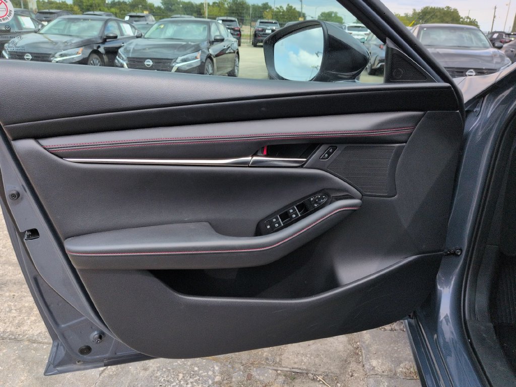 Used 2026 MAZDA MAZDA3 Carbon AWD/4WD image 11