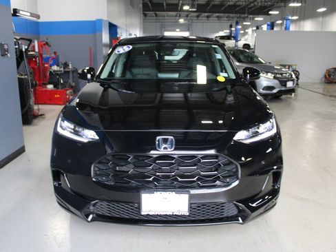 Certified 2025 Honda HR-V EX-L image 3