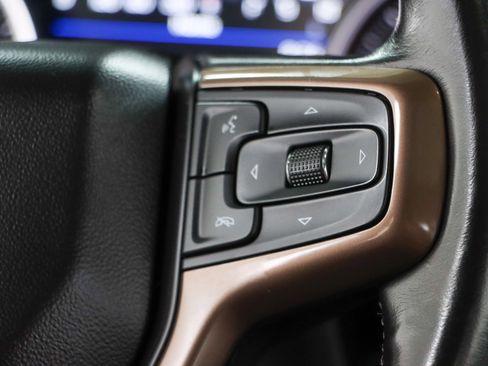 Used 2022 Chevrolet Silverado 2500 High Country w/ Safety Package II AWD/4WD image 15