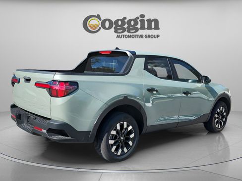 Certified 2025 Hyundai Santa Cruz SE image 8