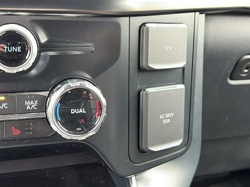 Used 2024 Ford F150 Raptor AWD/4WD image 33
