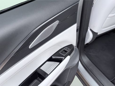 Used 2024 Cadillac Lyriq Luxury image 31