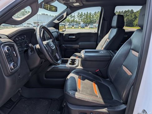 Used 2022 GMC Sierra 1500 AT4 w/ AT4 Premium Package AWD/4WD image 19