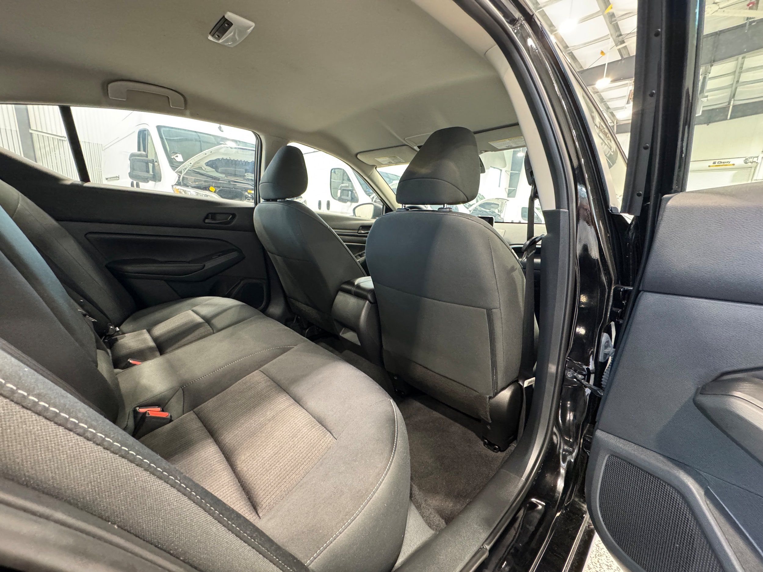 Used 2025 Nissan Altima 2.5 S FWD image 10