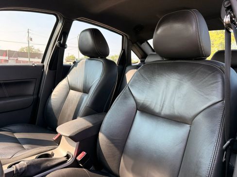 Used 2010 Ford Focus SEL FWD image 14