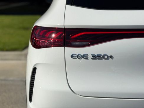 Used 2023 Mercedes-Benz EQE 350+ SUV image 17