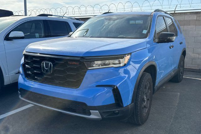 Used 2024 Honda Pilot TrailSport image 8
