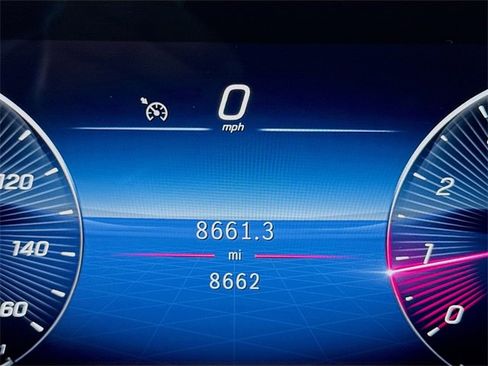 Certified 2025 Mercedes-Benz GLA 250 4MATIC image 8