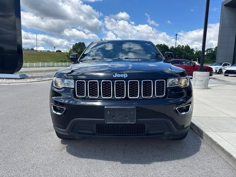 Used 2017 Jeep Grand Cherokee Laredo w/ Quick Order Package 23E AWD/4WD image 9