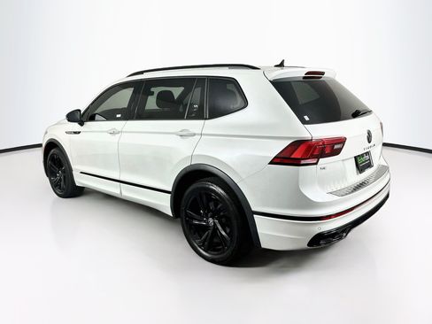 Used 2023 Volkswagen Tiguan SE R-Line FWD image 5