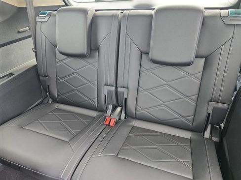New 2026 Volkswagen Atlas SE FWD image 10