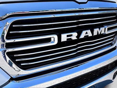 Used 2023 RAM 1500 Laramie AWD/4WD image 27