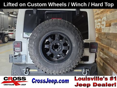 Used 2013 Jeep Wrangler Unlimited Sahara w/ Connectivity Group AWD/4WD image 5