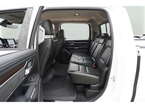 Used 2022 RAM 1500 Laramie AWD/4WD image 28