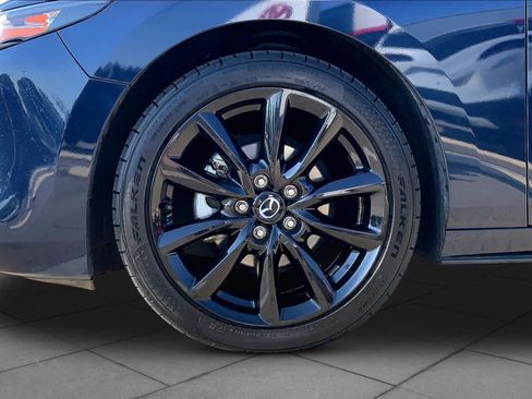 Used 2024 MAZDA MAZDA3 s FWD image 11