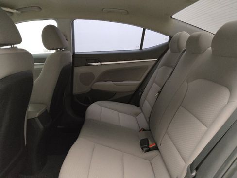 Used 2020 Hyundai Elantra SEL FWD image 18
