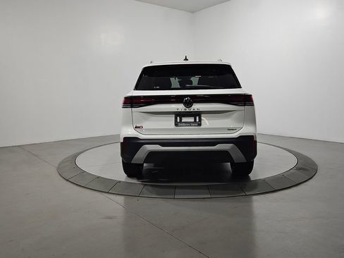 New 2026 Volkswagen Tiguan SE image 4