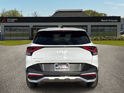 Used 2023 Kia Sportage EX image 4