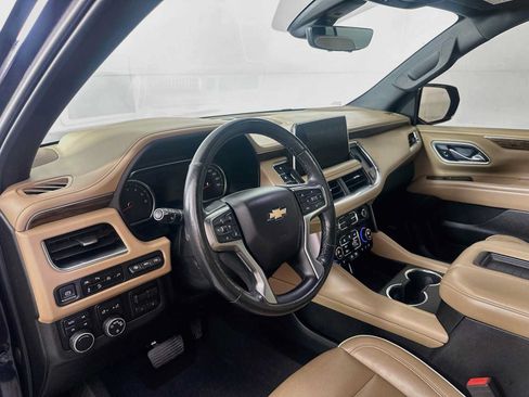 Used 2021 Chevrolet Tahoe Premier w/ Premium Package AWD/4WD image 7
