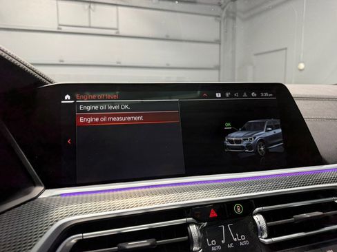 Used 2022 BMW X5 xDrive40i w/ M Sport Package AWD/4WD image 21
