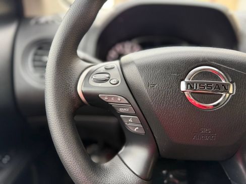 Used 2019 Nissan Pathfinder S AWD/4WD image 38