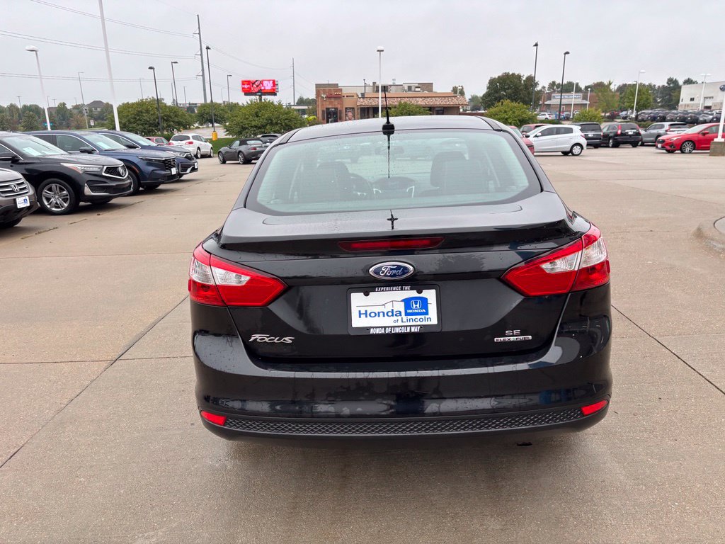 Used 2013 Ford Focus SE FWD image 6