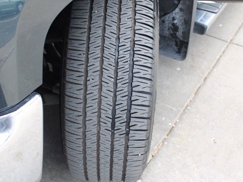 Used 2018 Chevrolet Silverado 1500 LT w/ All Star Edition image 13