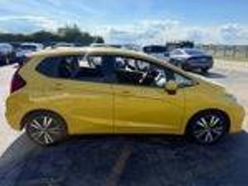 Used 2018 Honda Fit EX image 10
