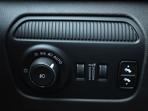 Used 2024 Jeep Wagoneer Series III image 21