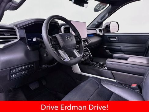 Used 2024 Toyota Sequoia Platinum AWD/4WD image 7