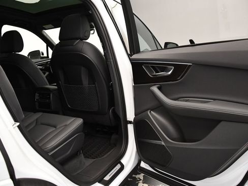 Used 2025 Audi Q7 3.0T Premium Plus w/ Premium Plus Package image 51