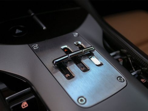 Certified 2024 Ferrari Purosangue Base image 34