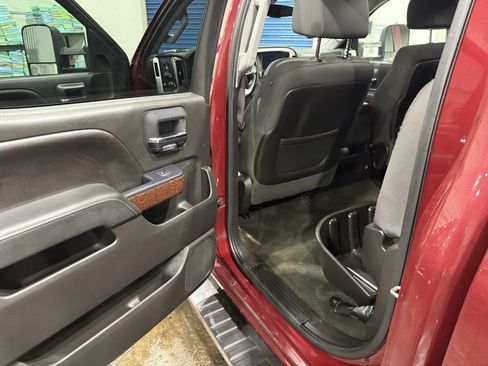 Used 2015 GMC Sierra 2500 SLE w/ Snow Plow Prep Package image 28