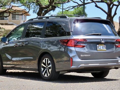 Used 2026 Honda Odyssey EX-L image 7
