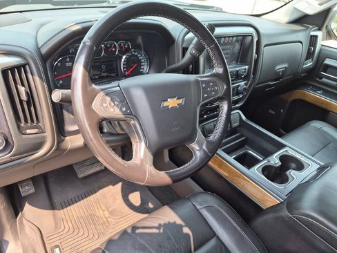 Used 2018 Chevrolet Silverado 1500 LTZ w/ Sport Package AWD/4WD image 12