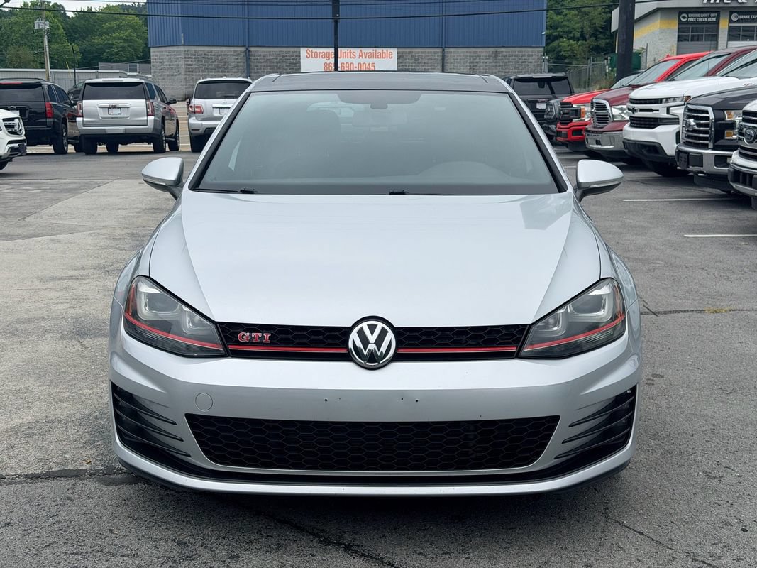 Used 2017 Volkswagen GTI SE FWD image 9